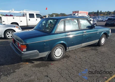 1991 Volvo 240 z USA, uszkodzony, nr VIN YV1AA8842M1453392